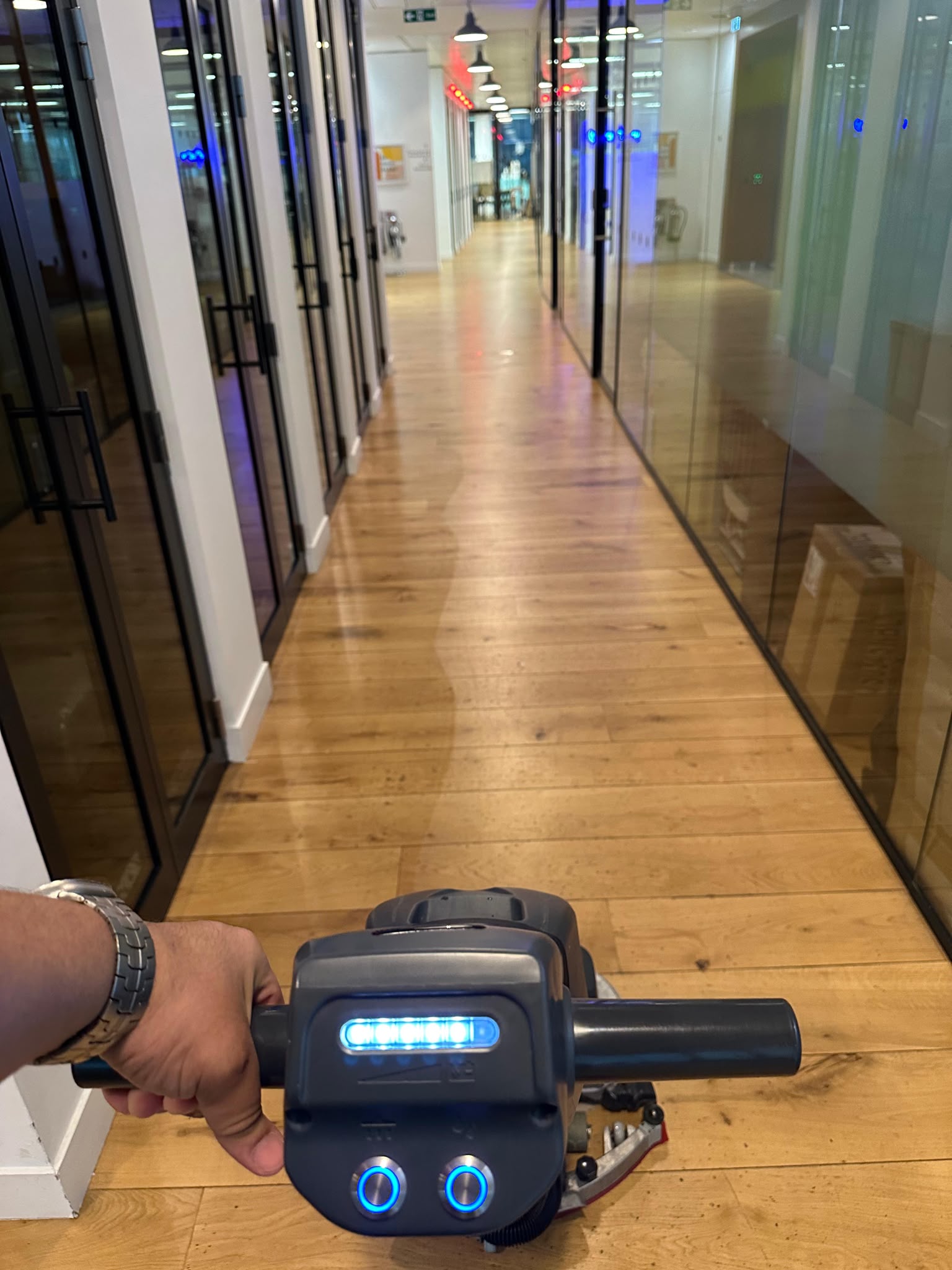 Professional floor care machine