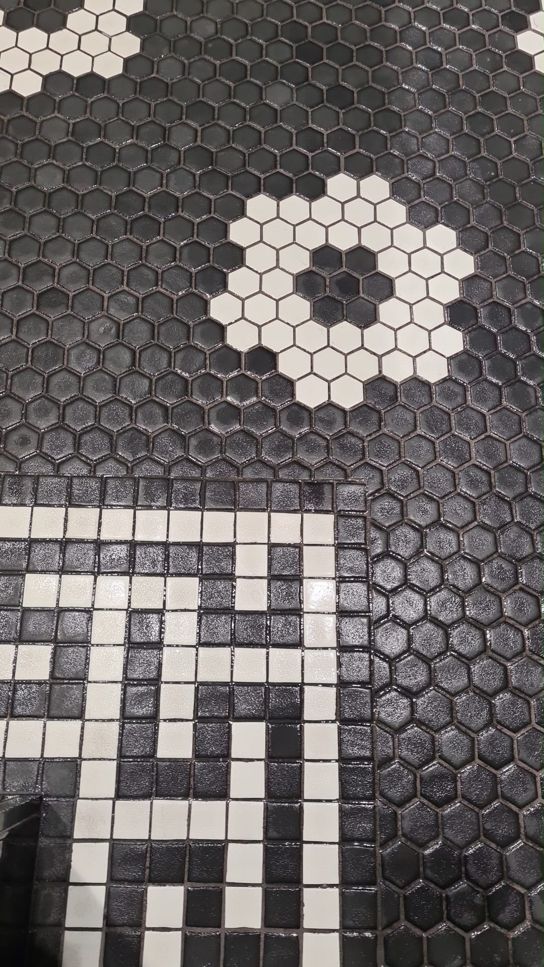 Detailed tiled floor after cleaning